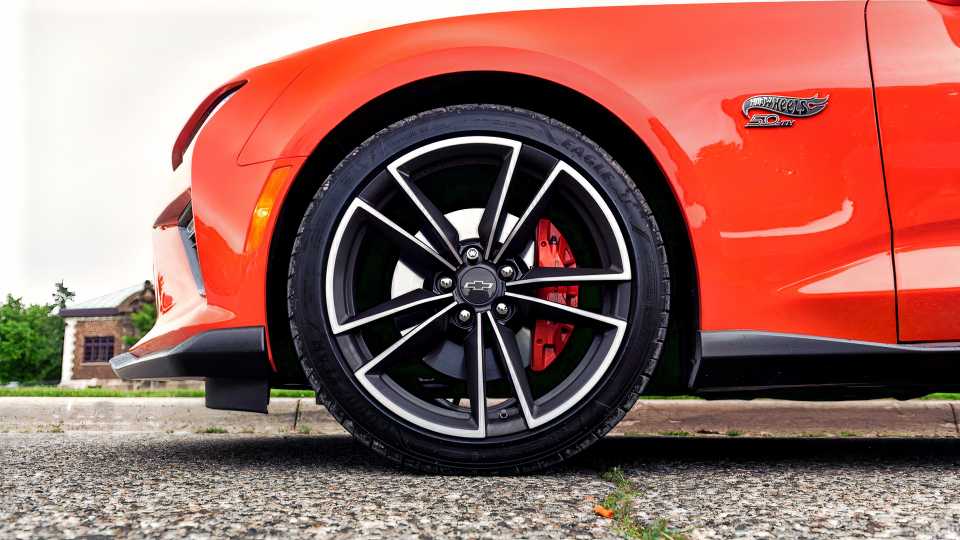 كاديلاك CT5 القادمة قد تُمهّد الطريق لعودة شيفروليه كامارو