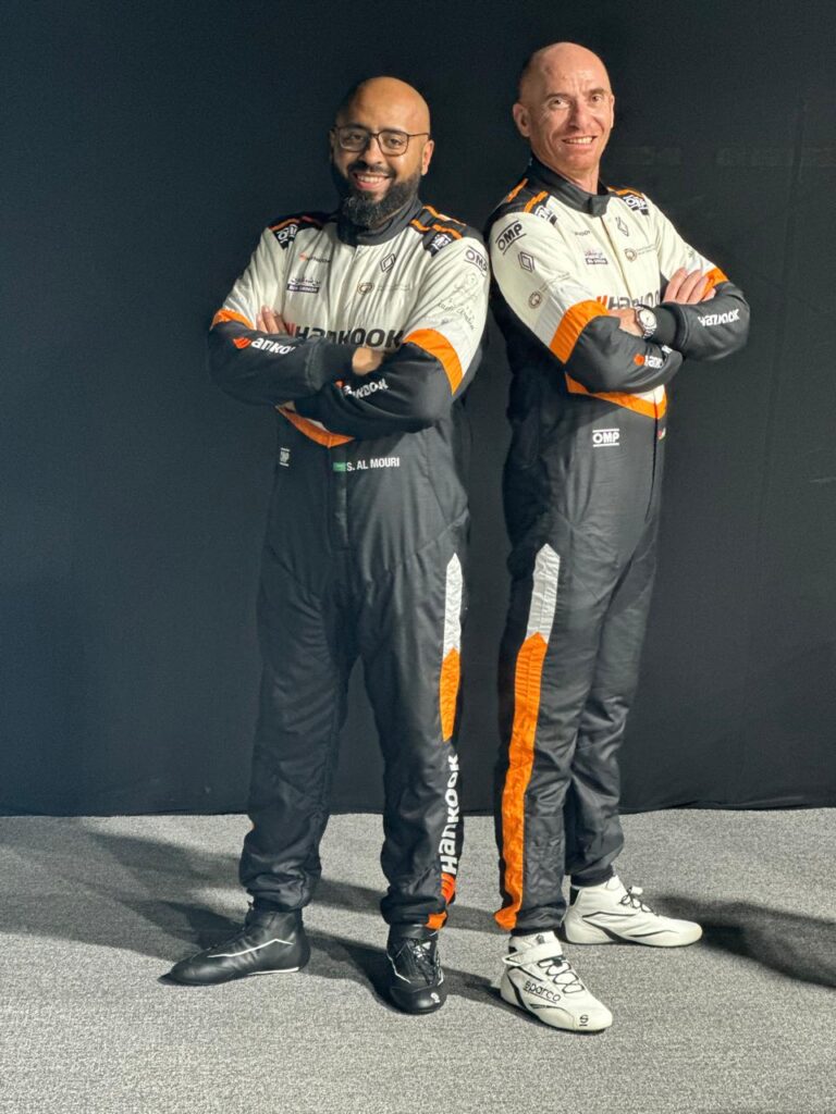 بطل فريق هنكوك السعودية سعيد الموري يشارك في رالي جدة بدعم مجموعة بن شيهون وشركة الوعلان للتجارة