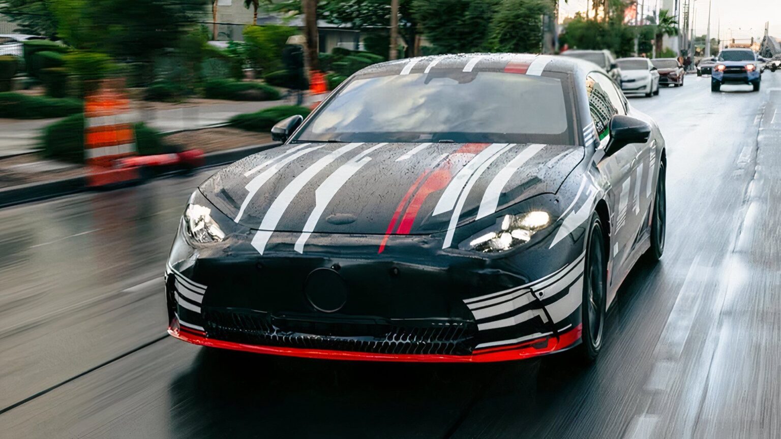 مرسيدس-AMG تبدأ العد التنازلي لظهور أول GT كوبيه كهربائية بأربعة أبواب