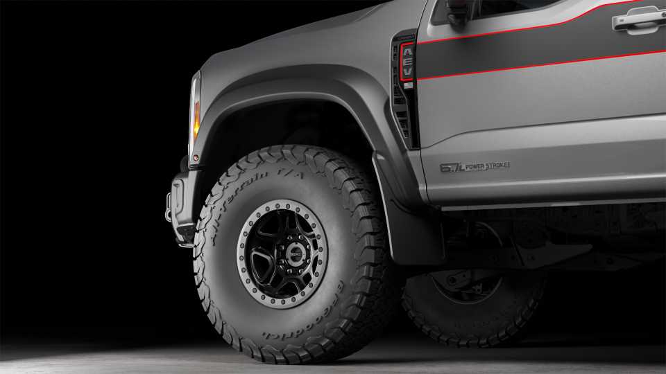 AEV تكشف عن Ford Super Duty FXL: شاحنة طرق وعرة عملية بلا مبالغة