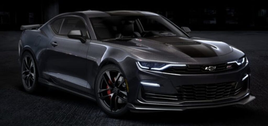 عودة أسطورة العضلات الأمريكية: شفروليه كامارو تلوّح في الأفق من جديد