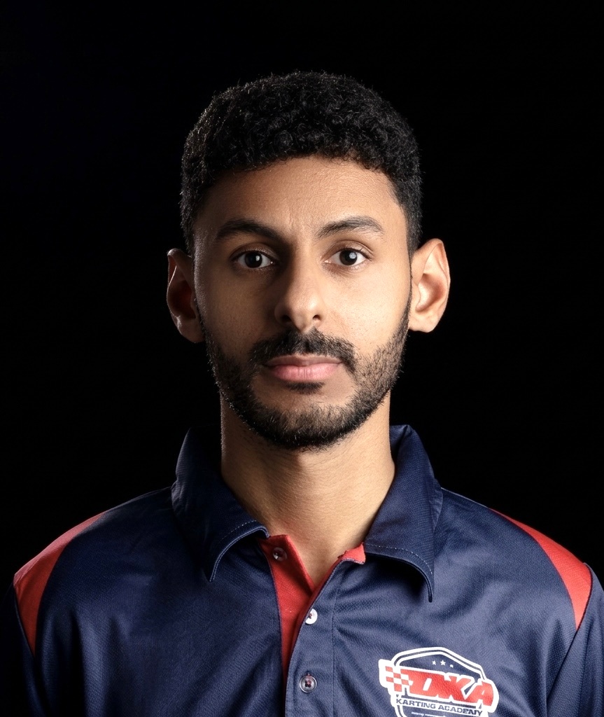 العُماني سند الرواحي أول حاصل على منحة دراسية من الاتحاد الدولي للسيارات “فيا” في كلية إدارة الأعمال الرياضية الأوروبية